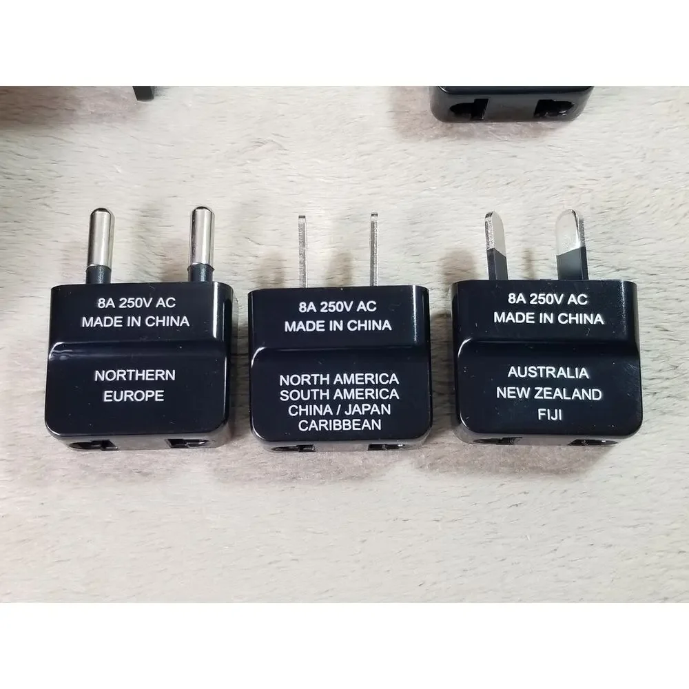 Insignia Travel Converter & 5 Adapter Plugs + Case Color Black NS-MTC1875